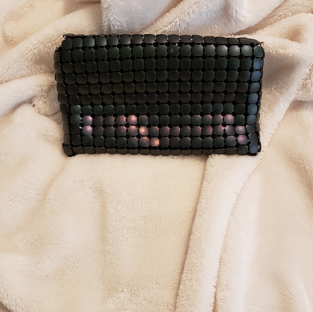 Clutch - Picture 6 of 6